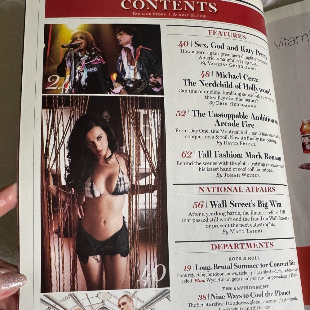 Rolling Stone Magazine Issue 1111 August 19, 2010 - Picture 3 of 9